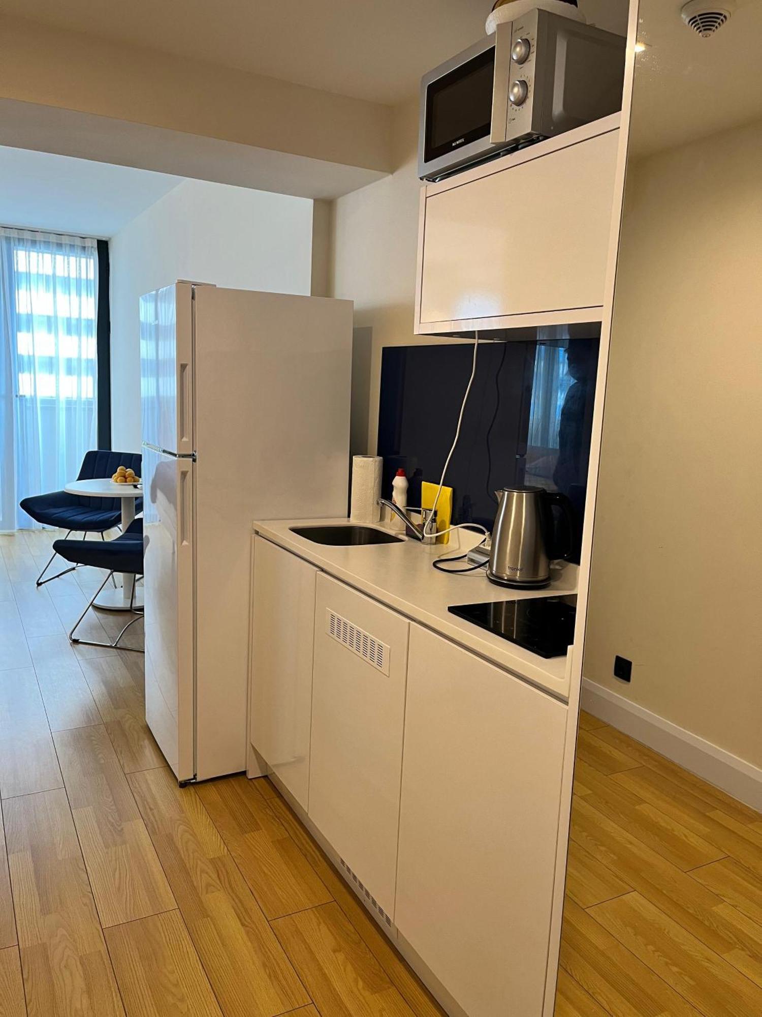 Black Sea Coast Apartment บาทูมิ ภายนอก รูปภาพ