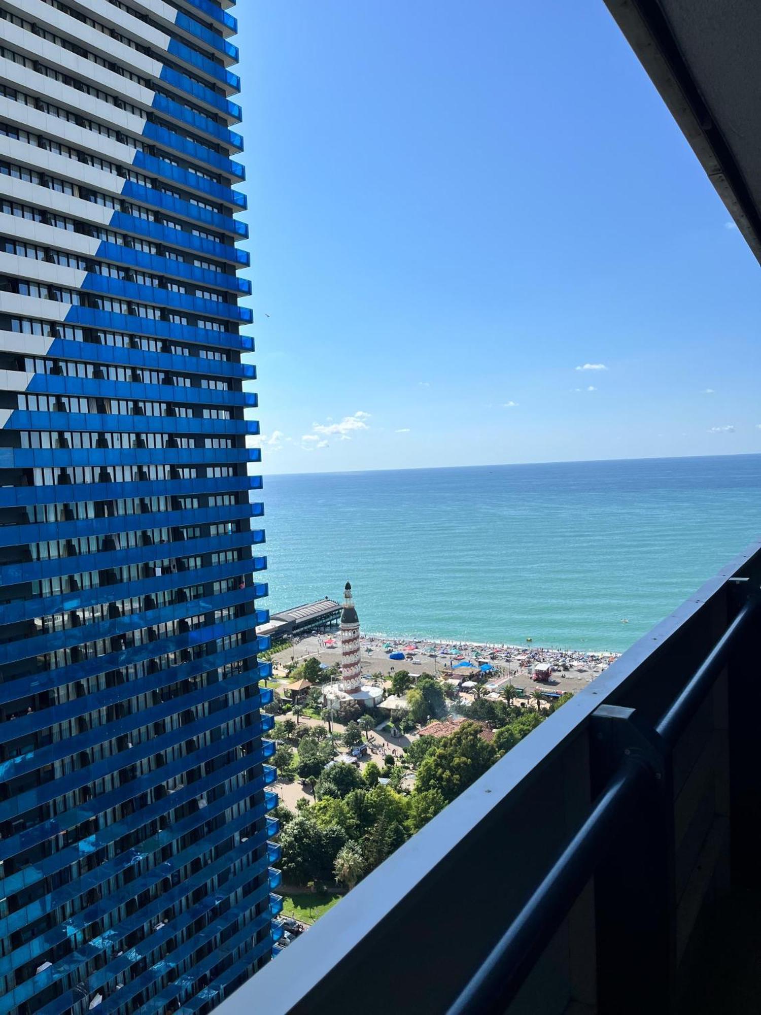 Black Sea Coast Apartment บาทูมิ ภายนอก รูปภาพ